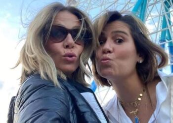 هنا شيحة تحتفل بعيد ميلاد شقيقتها