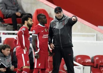 صلاح وماني قوة من قوي الطبيعية، ودياز يحتاج إلي التكيف