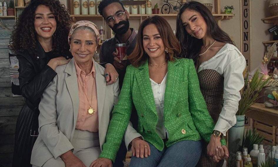 سوسن بدر تعبر عن فرحتها بنجاح مسلسل ”البحث عن علا“