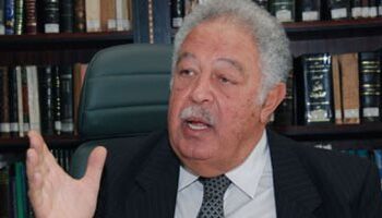 وفاة رجائى عطية نقيب المحامين أثناء تواجده بمحكمة جنايات إمبابة بالجيزة