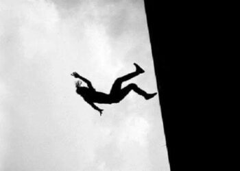 انتحار زوج ببولاق بعد خيانة زوجته له أمام عينه