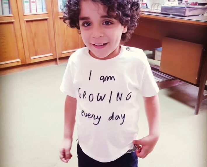 ميتا الصحفية تعزي الدكتور نبيل ابو الياسين في وفاة نجلة سلطان