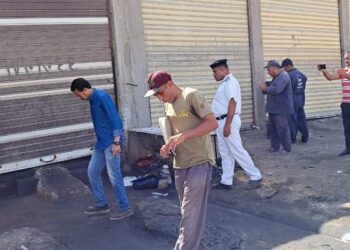 رئيس جهاز مدينة العاشر من رمضان بتوجيهات سيادتة باستمرار الحملات اليومية للتصدي لاي مخالفات او اشغالات .