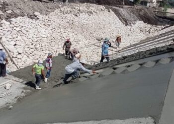 استكمال اعمال تأهيل ترعة بشارة بزمام هندسة ري الحسينية .