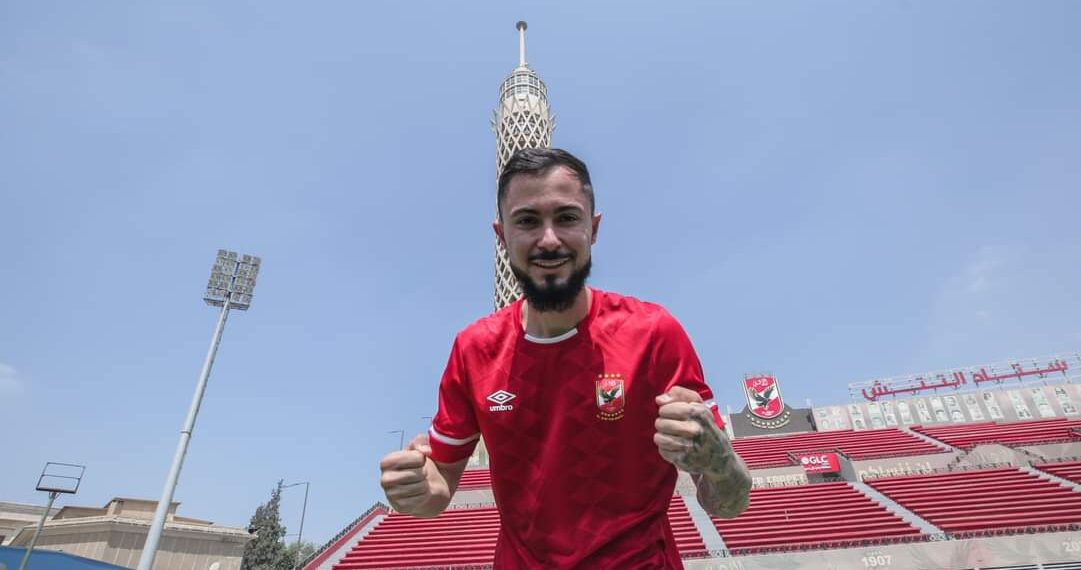 برونو سافيو يحتفل بوصول حسابه على انستجرام لـ 20 ألف متابع