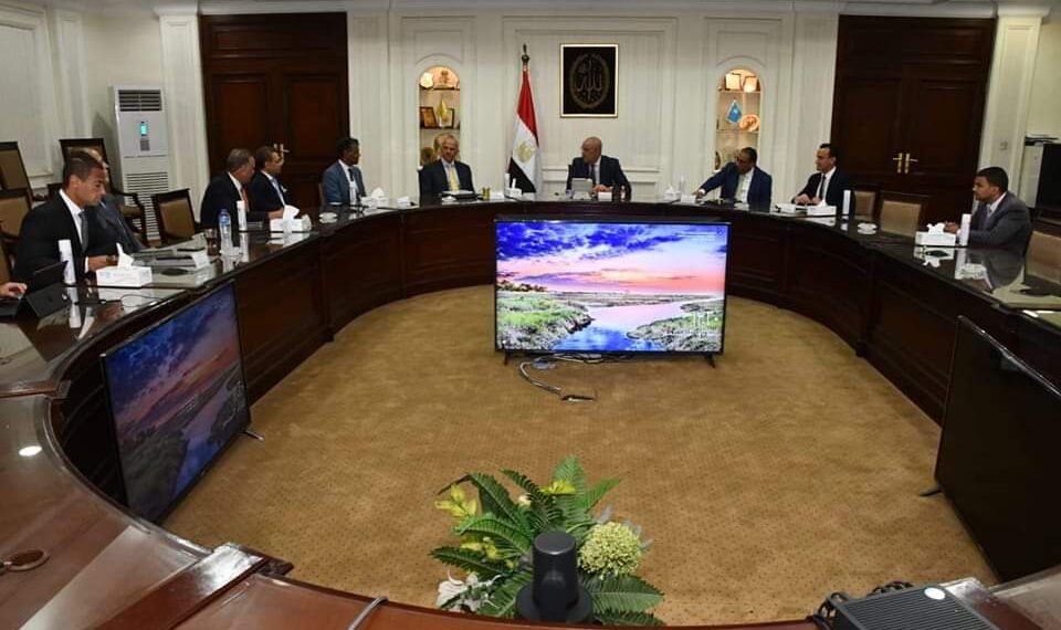 وزير الإسكان يلتقى ممثلى مجموعة فنادق ماريوت الدولية لعرض الفرص الاستثمارية المتاحة لإنشاء وتشغيل وإدارة المنشآت الفندقية