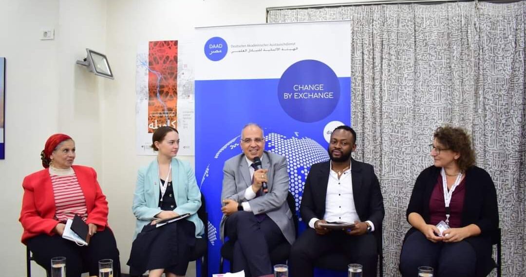 الدكتور سويلم فى جلسة حوارية عن البحث العلمي في مجالات المياه والزراعة المستدامة