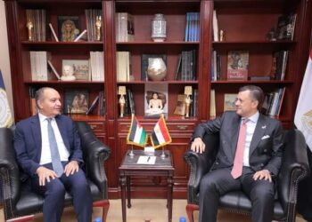 – وزير السياحة والآثار وسفير المملكة الأردنية