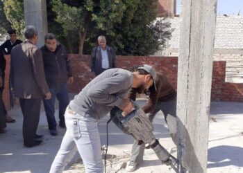 محافظ سوهاج : إزالة 37 حالة تعدي على الأراضي الزراعية وأملاك الدولة والبناء المخالف