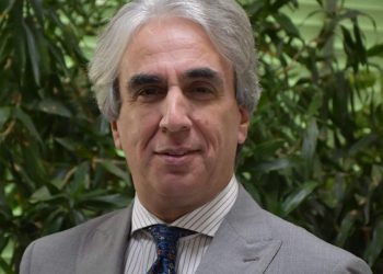 أسرة جريدة ميتا الصحفيه تدعم  للأستاذ عبد الرؤوف خليفة