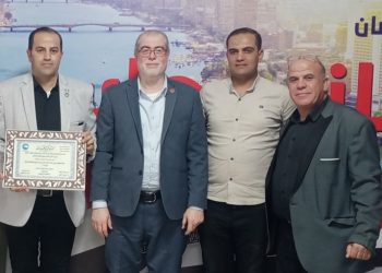 تكريم أسرة المجالس المحلية للزملاء الذين تم تكريمهم بجائزة العامل المثالى على مستوى محافظة الشرقية