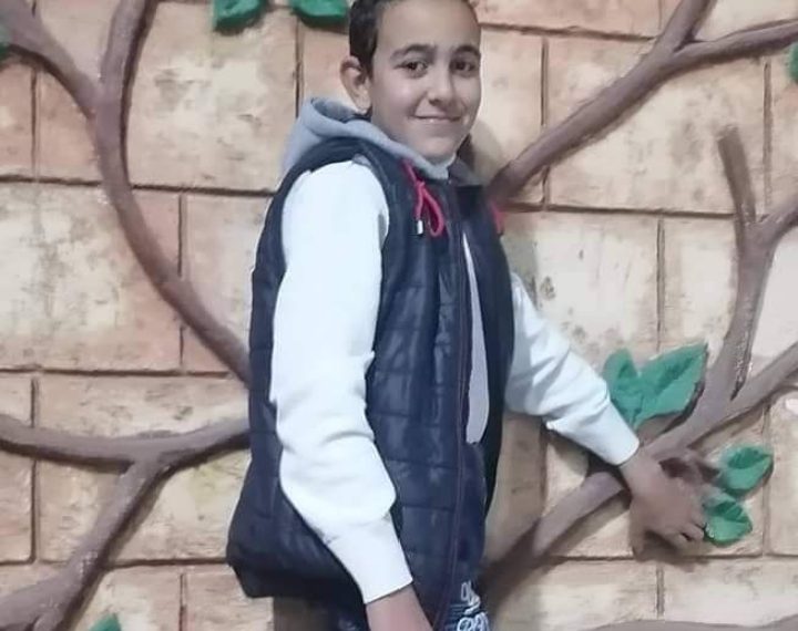 ابراهيم نادر السيد يونس  مختفي من العصر كان راكب توكتك  الإتصال علي ت/ 01093191226