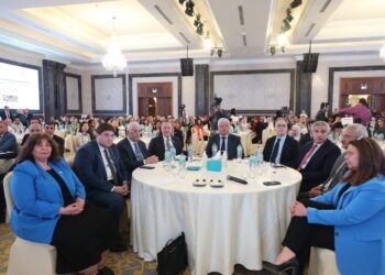 وزير التعليم العالي يشهد مؤتمر التأهيل الوظيفي تحت عنوان “الإستراتيجية الوطنية للتعليم العالي والبحث العلمي”