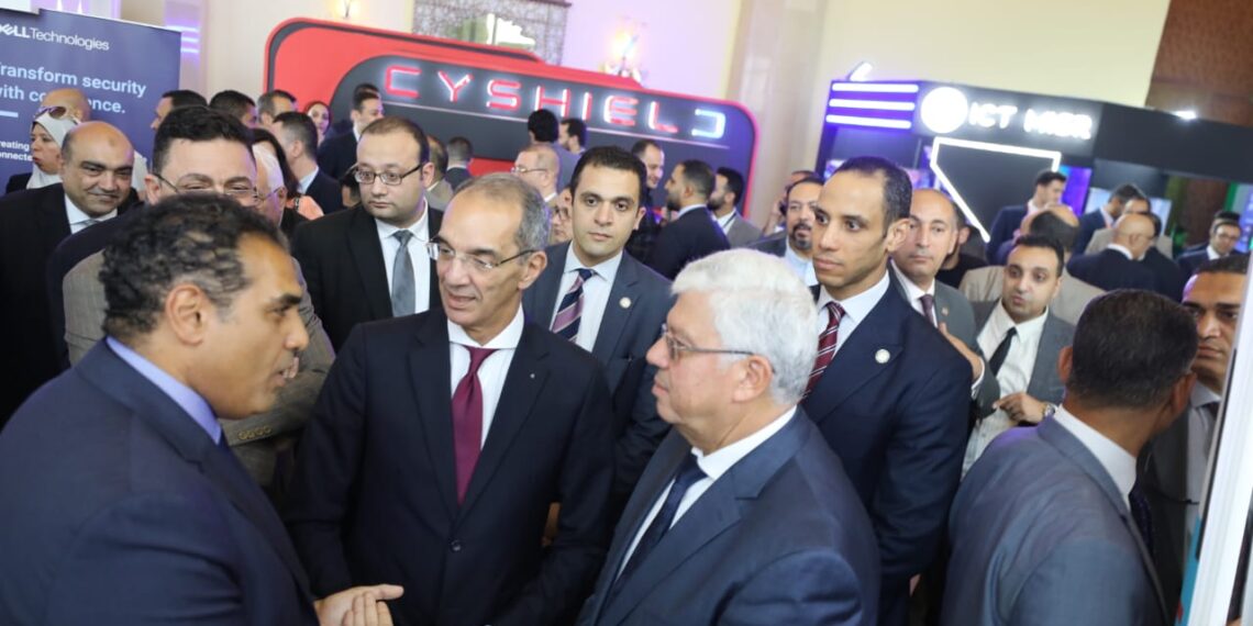 وزيرا التعليم العالي والاتصالات يشهدان فعاليات النسخة الثالثة من مؤتمر أمن المعلومات والأمن السيبراني