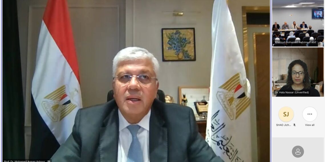 وزير التعليم العالى يشهد الجلسة الختامية لعرض نتاج أعمال “استوديو التصميم الدولى”