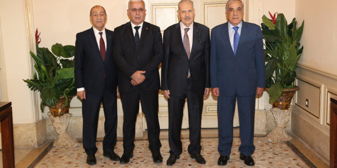 في افتتاح دورته البرلمانية العاديه