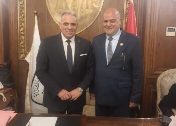 المستشار” ثروت محمد ” يهنئ المستشار  ” أبو الحسين قايد” نائب رئيس محكمة النقض ونادي قضاة مصر