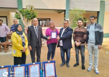 حفل تكريم بمدرسة الجلفي بعزبة الشيمي وتكريم بعض المعلمين المتميزين