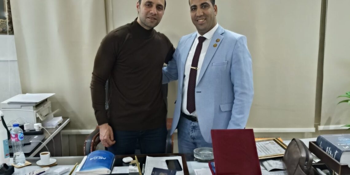 المستشار محمد جمعة يهنئ المقدم ” محمود الشاهد” بعيد ميلاد سيادته