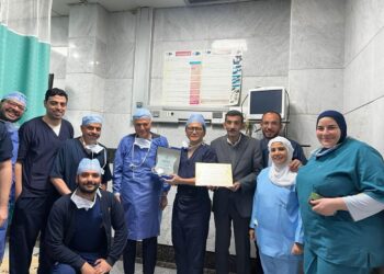فريق طبي بقصر العيني يشارك خبيرا يابانيا عالميا في إجراء جراحتين معقدتين لحالتي زراعة كبد بالمنيل الجامعي التخصصي