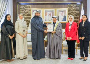 رئيس مجلس الشورى يشيد بالمبادرات المجتمعية